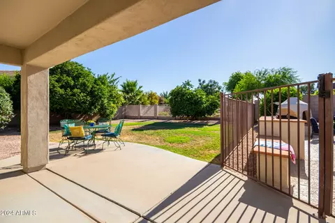 2046 S Reseda Ct, Gilbert, AZ 85295 photo 36