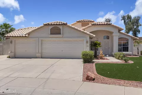7917 W Behrend Dr, Glendale, AZ 85308