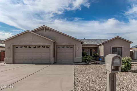 84 E 14th Ave, Apache Junction, AZ 85119