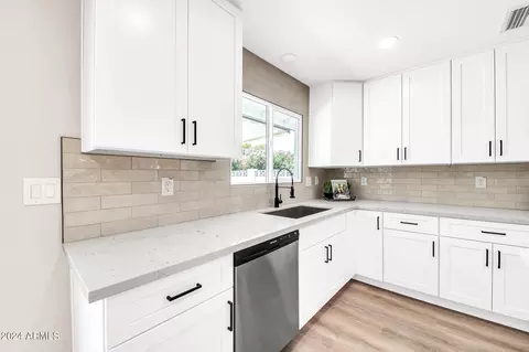 501 E Westchester Dr, Tempe, AZ 85283 photo 9