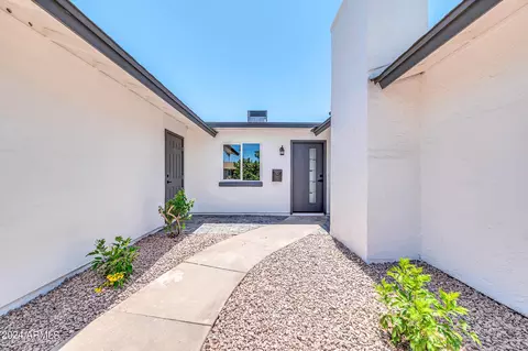 501 E Westchester Dr, Tempe, AZ 85283 photo 4