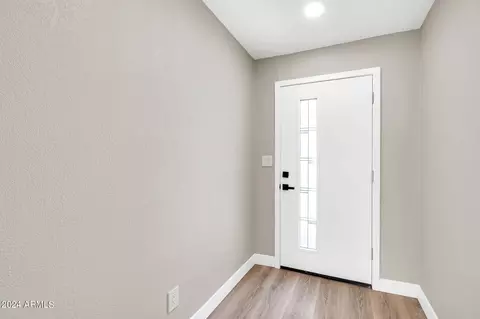 501 E Westchester Dr, Tempe, AZ 85283 photo 6