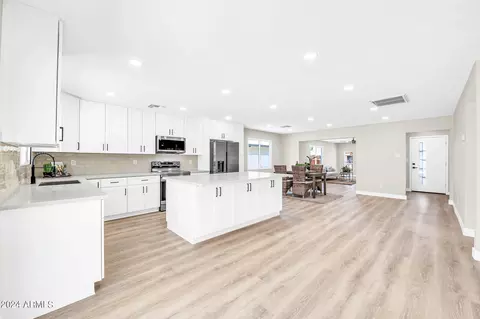501 E Westchester Dr, Tempe, AZ 85283 photo 7