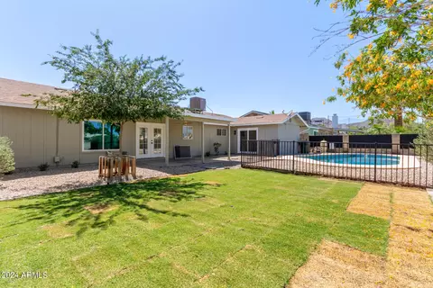 12235 S Coconino St, Phoenix, AZ 85044