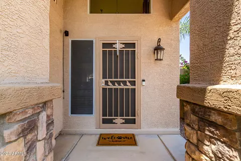 4070 E Coolbrook Ave, Phoenix, AZ 85032 photo 2