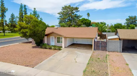 106 E Tulane Dr, Tempe, AZ 85283 photo 2