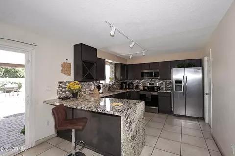 106 E Tulane Dr, Tempe, AZ 85283 photo 12