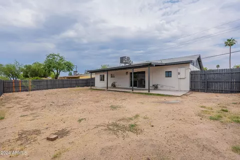 Exterior - 2120 E Greenway Rd, Phoenix, AZ 85022 photo 5 of 7
