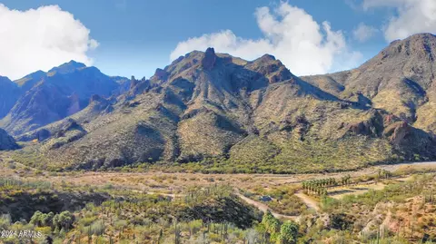 5102 N Castle Hot Springs Rd #-, Morristown, AZ 85342