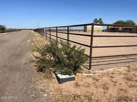 255 W Nn W Dixileta Dr #-, Wittmann, AZ 85361