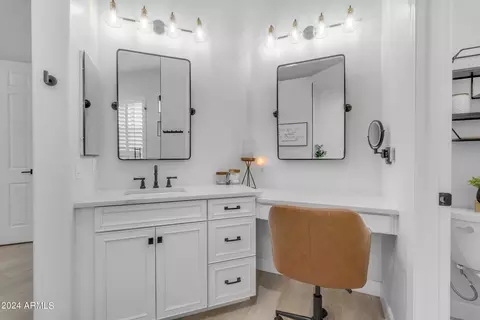 Bath - 4450 E Ford Ave, Gilbert, AZ 85234 photo 4 of 11