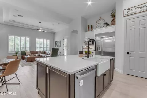 Kitchen - 4450 E Ford Ave, Gilbert, AZ 85234 photo 7 of 7
