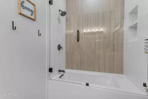 Bath - 4450 E Ford Ave, Gilbert, AZ 85234 photo 10 of 11