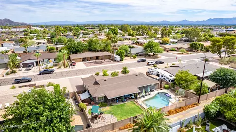 2879 E Beryl Ave, Phoenix, AZ 85028 photo 2