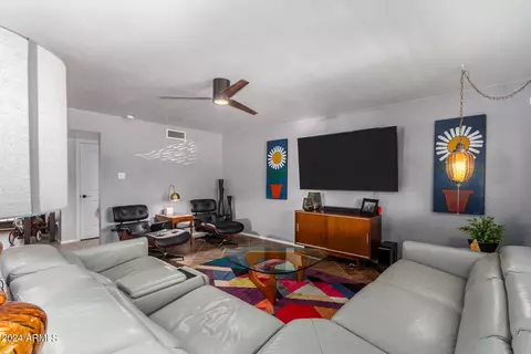 2879 E Beryl Ave, Phoenix, AZ 85028 photo 5