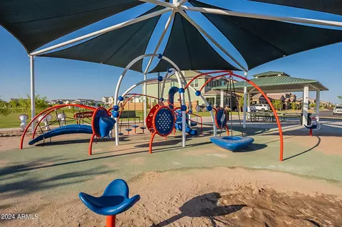 View/Area - 3477 E Morrison Ranch Pkwy, Gilbert, AZ 85296 photo 3 of 5