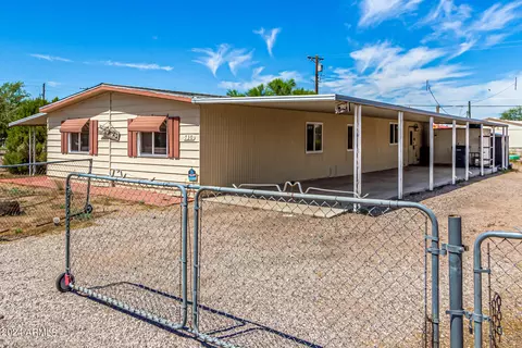 730 S Delaware Dr, Apache Junction, AZ 85120 photo 4