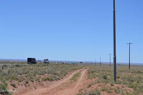 033 Sr 77 -- #033, Holbrook, AZ 86025