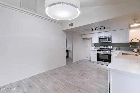 1821 W Libby St, Phoenix, AZ 85023 photo 14