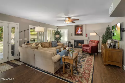 3433 E Topeka Dr, Phoenix, AZ 85050 photo 18