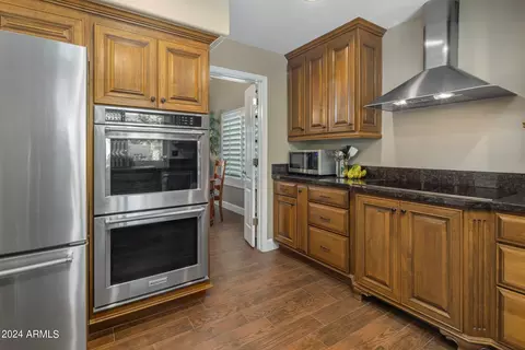 3433 E Topeka Dr, Phoenix, AZ 85050 photo 14