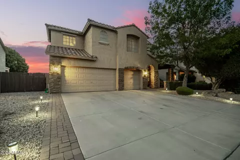 820 E Sun Valley Farms Ln, San Tan Valley, AZ 85140