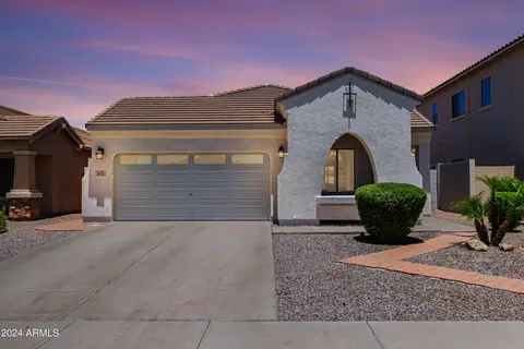 1672 W Dugan Dr, San Tan Valley, AZ 85143
