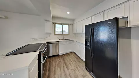 4029 N 75th Dr, Phoenix, AZ 85033 photo 5