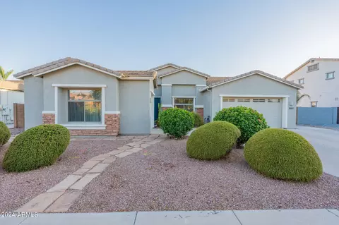 Exterior - 1007 E Benrich Dr, Gilbert, AZ 85295 photo 7 of 26