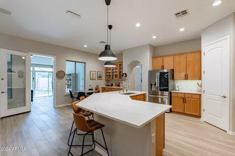 Kitchen - 1007 E Benrich Dr, Gilbert, AZ 85295 photo 6 of 7