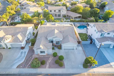 View/Area - 1007 E Benrich Dr, Gilbert, AZ 85295 photo 3 of 7