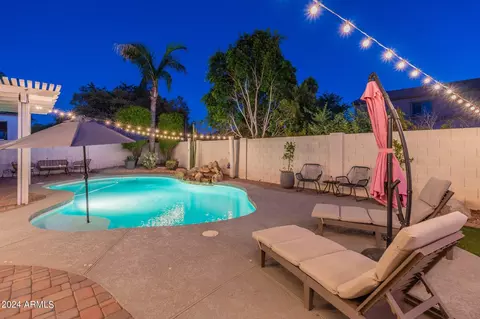 Exterior - 1007 E Benrich Dr, Gilbert, AZ 85295 photo 6 of 26