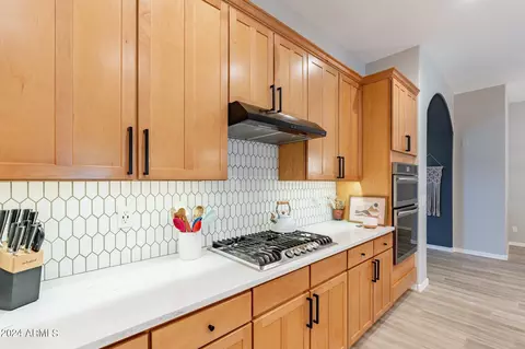 Kitchen - 1007 E Benrich Dr, Gilbert, AZ 85295 photo 3 of 7