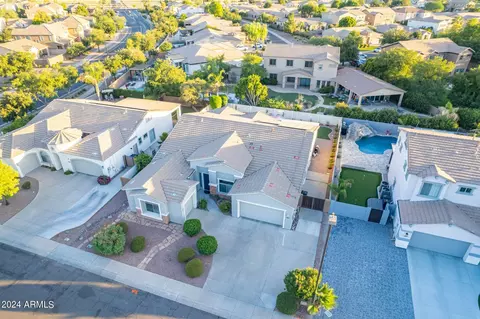 View/Area - 1007 E Benrich Dr, Gilbert, AZ 85295 photo 1 of 7