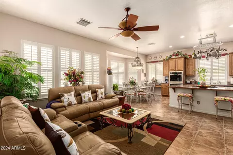 2996 E Cotton Ln, Gilbert, AZ 85234 photo 12