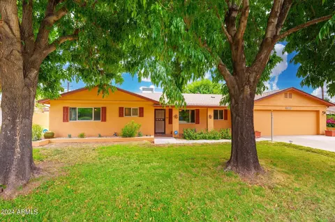 6715 N 12th Pl, Phoenix, AZ 85014 photo 2