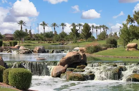 200 W New Dawn Dr, Chandler, AZ 85248