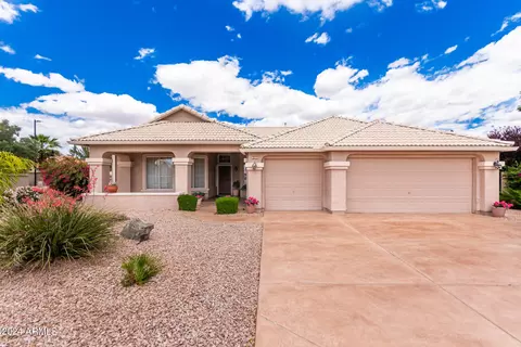 6348 W Aurora Dr, Glendale, AZ 85308
