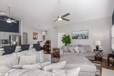 4626 E Kelly Dr, Gilbert, AZ 85234 photo 18