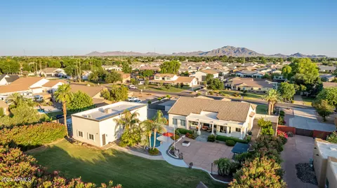 View/Area - 2490 E Arrowhead Trl, Gilbert, AZ 85297 photo 6 of 18