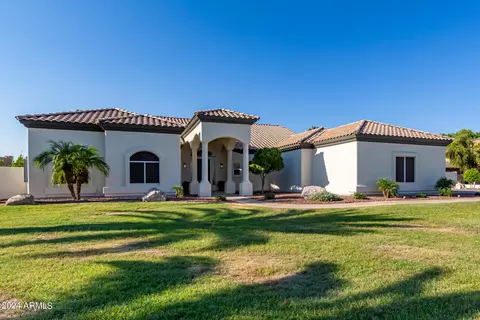 Exterior - 2490 E Arrowhead Trl, Gilbert, AZ 85297 photo 28 of 30