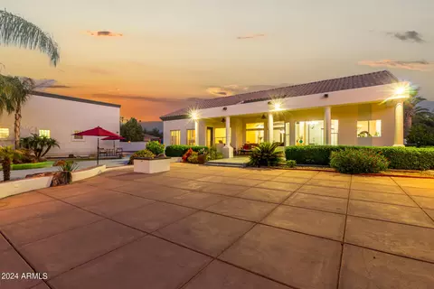 Exterior - 2490 E Arrowhead Trl, Gilbert, AZ 85297 photo 6 of 30