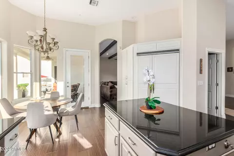 Kitchen - 2490 E Arrowhead Trl, Gilbert, AZ 85297 photo 3 of 5