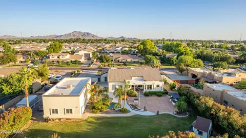 View/Area - 2490 E Arrowhead Trl, Gilbert, AZ 85297 photo 4 of 18