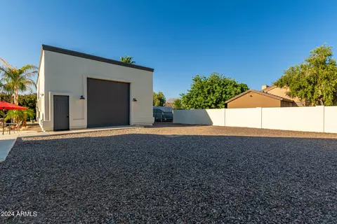 Exterior - 2490 E Arrowhead Trl, Gilbert, AZ 85297 photo 12 of 30