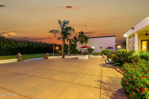 Exterior - 2490 E Arrowhead Trl, Gilbert, AZ 85297 photo 7 of 30