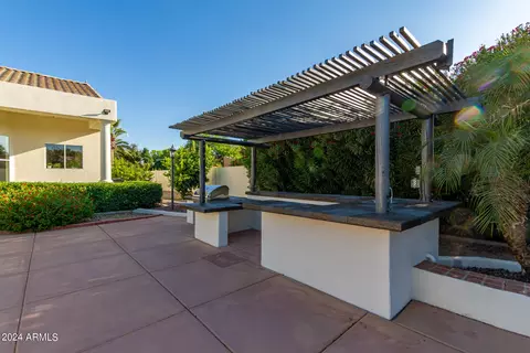 Exterior - 2490 E Arrowhead Trl, Gilbert, AZ 85297 photo 19 of 30