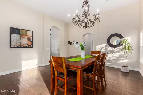 Dining - 2490 E Arrowhead Trl, Gilbert, AZ 85297 photo 3 of 3