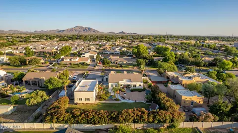 View/Area - 2490 E Arrowhead Trl, Gilbert, AZ 85297 photo 12 of 18
