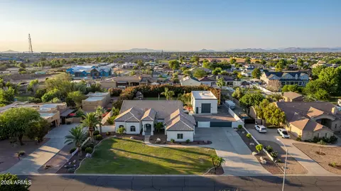 View/Area - 2490 E Arrowhead Trl, Gilbert, AZ 85297 photo 8 of 18